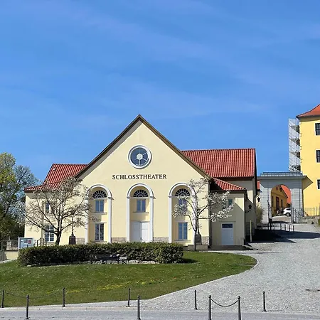 Appartement Emil - Barrierefrei Mit Fahrstuhl Und Carport In Ruhiger Altstadtlage Von *