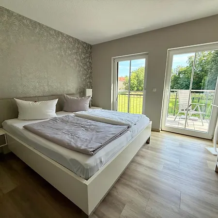 Emil - Barrierefrei Mit Fahrstuhl Und Carport In Ruhiger Altstadtlage Von Appartement *