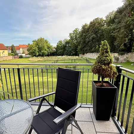 Appartement Emil - Barrierefrei Mit Fahrstuhl Und Carport In Ruhiger Altstadtlage Von *