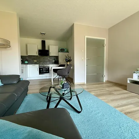 Emil - Barrierefrei Mit Fahrstuhl Und Carport In Ruhiger Altstadtlage Von * バレンシュテット