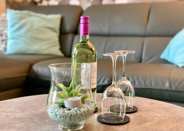 Emil - Barrierefrei Mit Fahrstuhl Und Carport In Ruhiger Altstadtlage Von * Ballenstedt